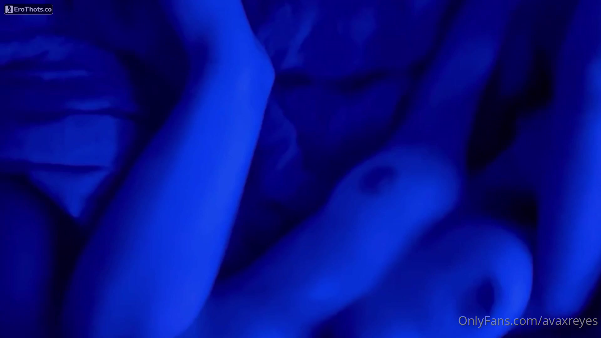 Ava Reyes onlyfans video orgasm with cock on bed
