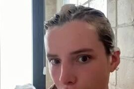 Bella Thorne porn video shower